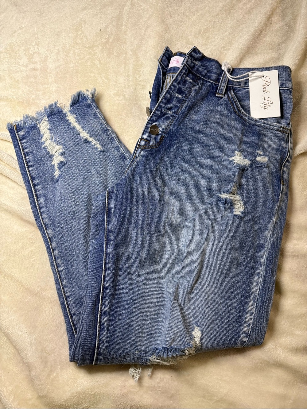 NWT Pink Lily Distressed Cropped Ankle Jeans - Blue